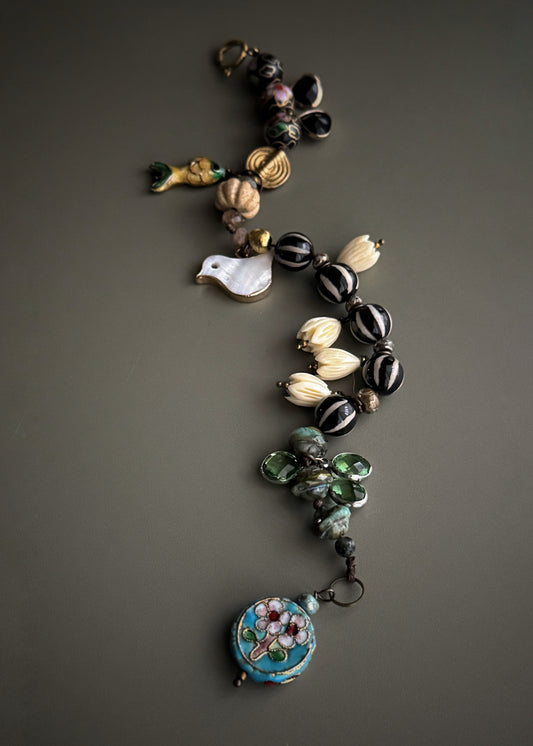 Bracciale con ciondoli cloisonné e pietre - Modello 12