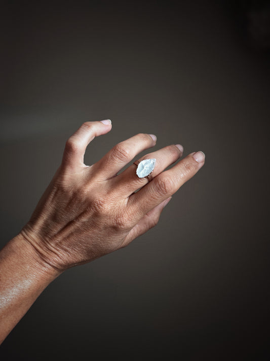 Anello con quarzo Enhydro mis.8