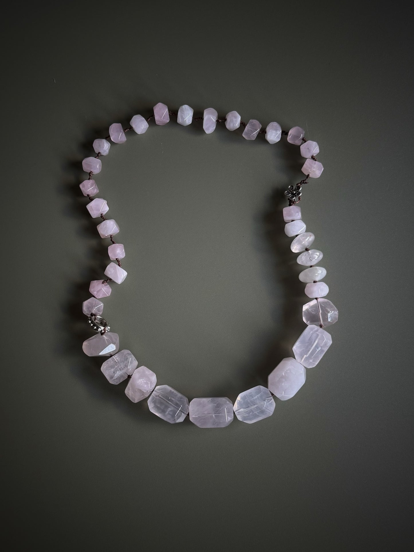 Collana con quarzo rosa