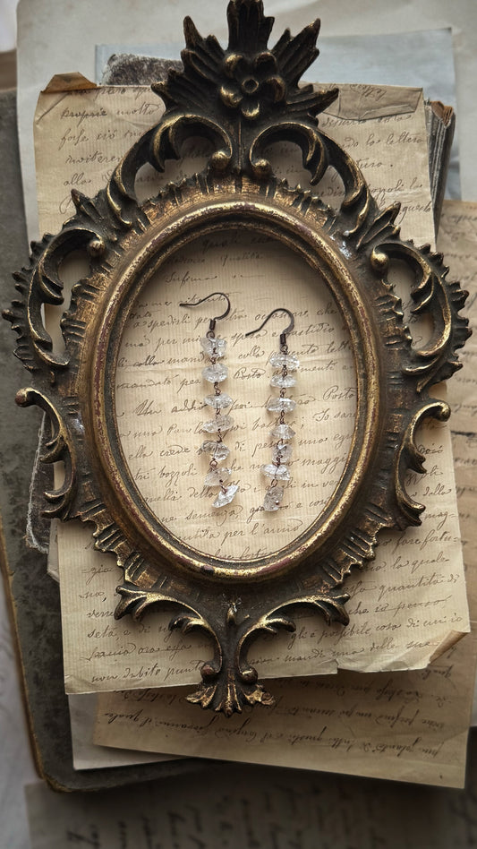 Orecchini lunghi con diamanti di Herkimer