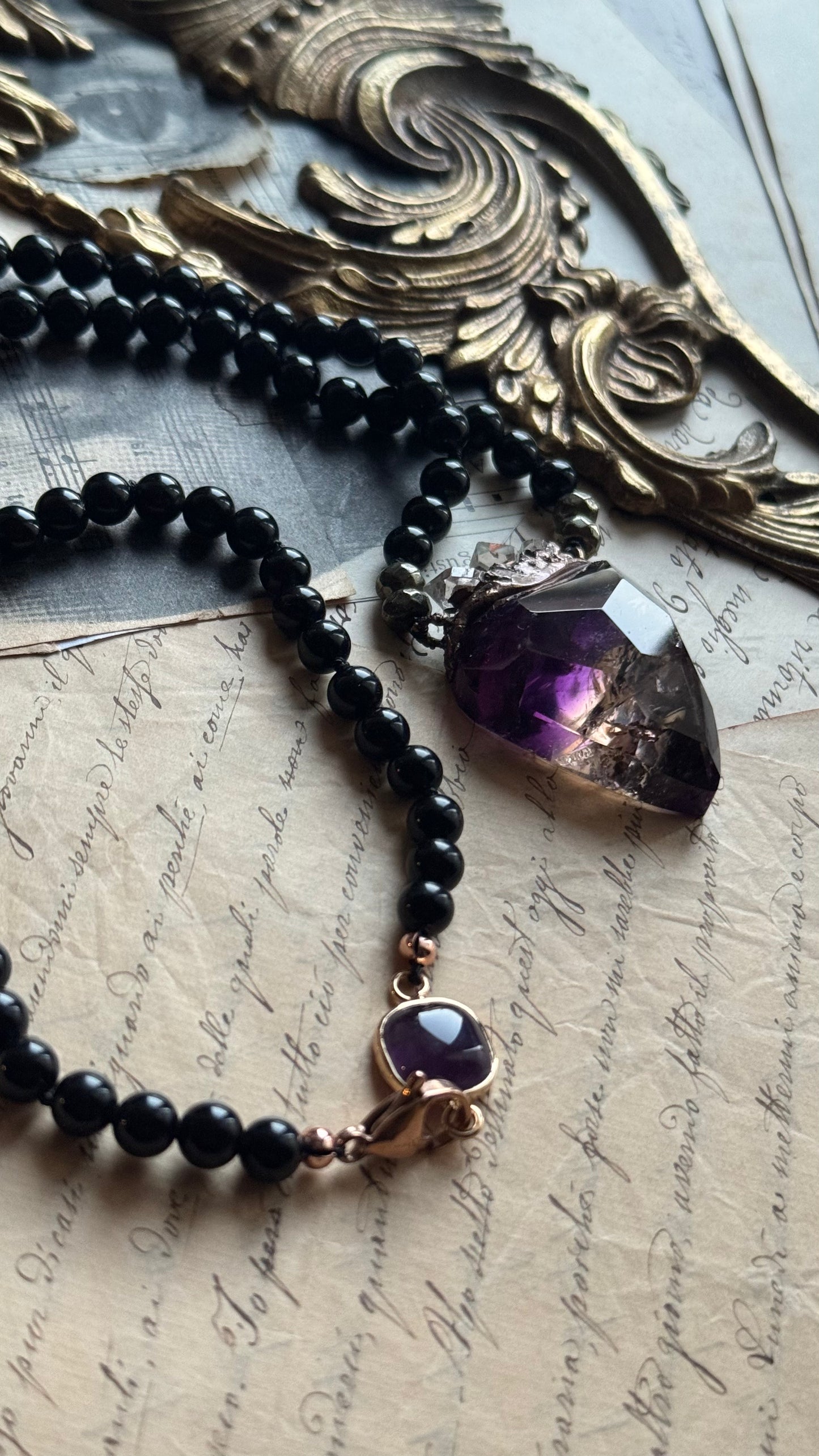 Collana con cuore sacro in ametrino ed Herkimer