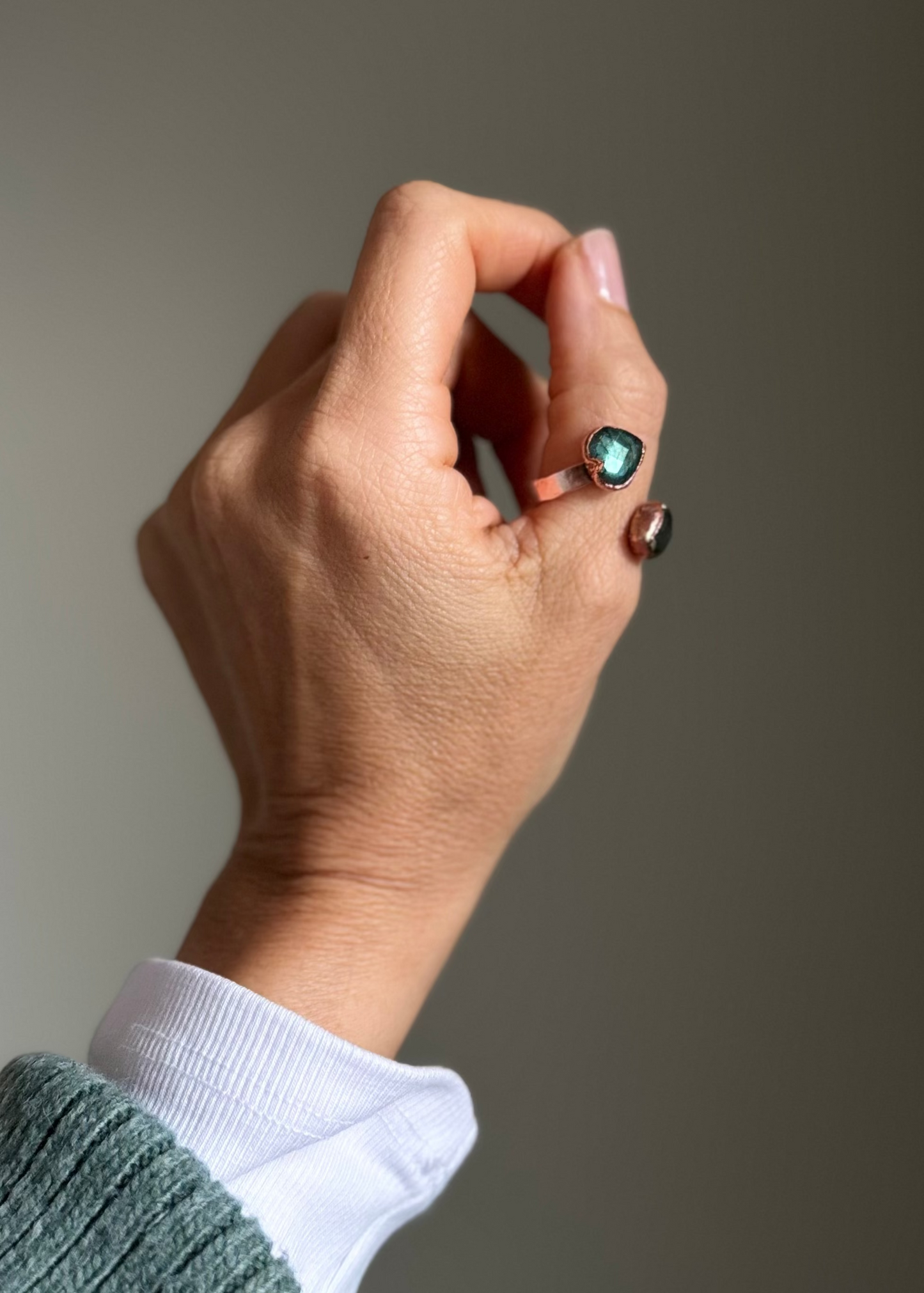 Adjustable open ring with labradorite hearts size 6-7