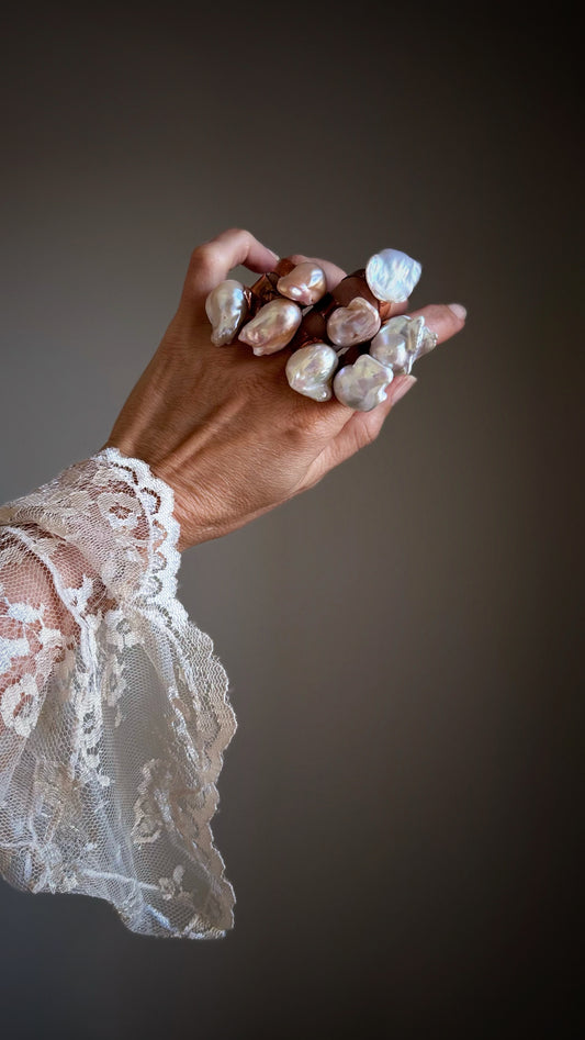 Anello con perla barocca