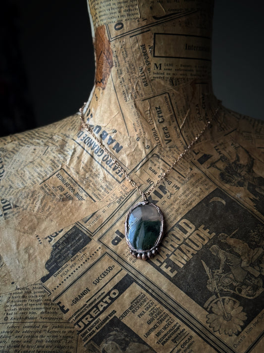 Ciondolo ovale con Agata Muschio e decorazione