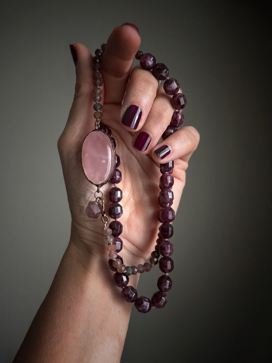 Collana Dolomite Burgundy e Quarzo Rosa
