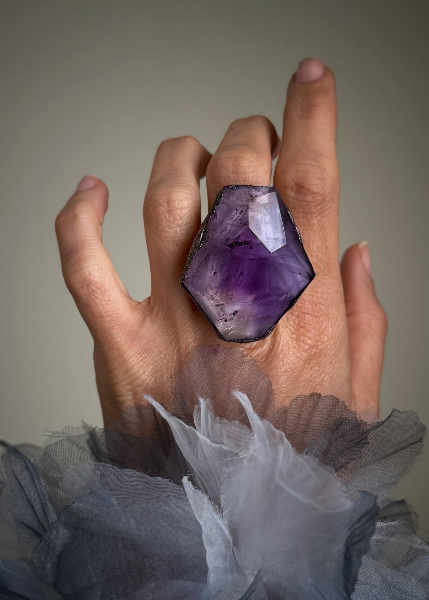 Anello con grande pietra di Ametista Mis. 9 e 11