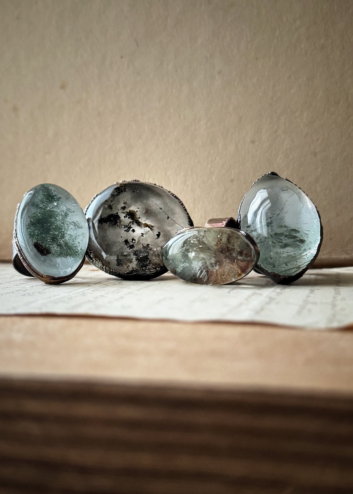 Anelli in Rame con Quarzo Lodolite — Diverse misure disponibili