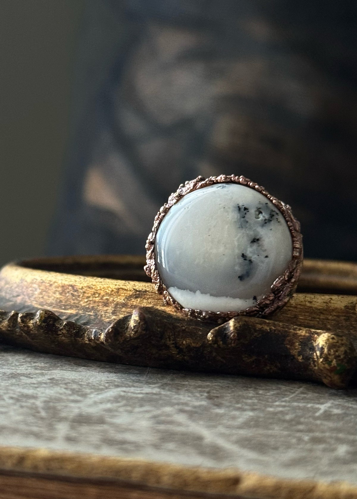 Anello in rame materico con agata dendritica – Misura 8 US