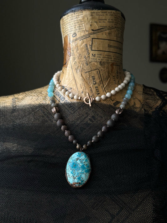 Long necklace with Arizona turquoise and natural stones