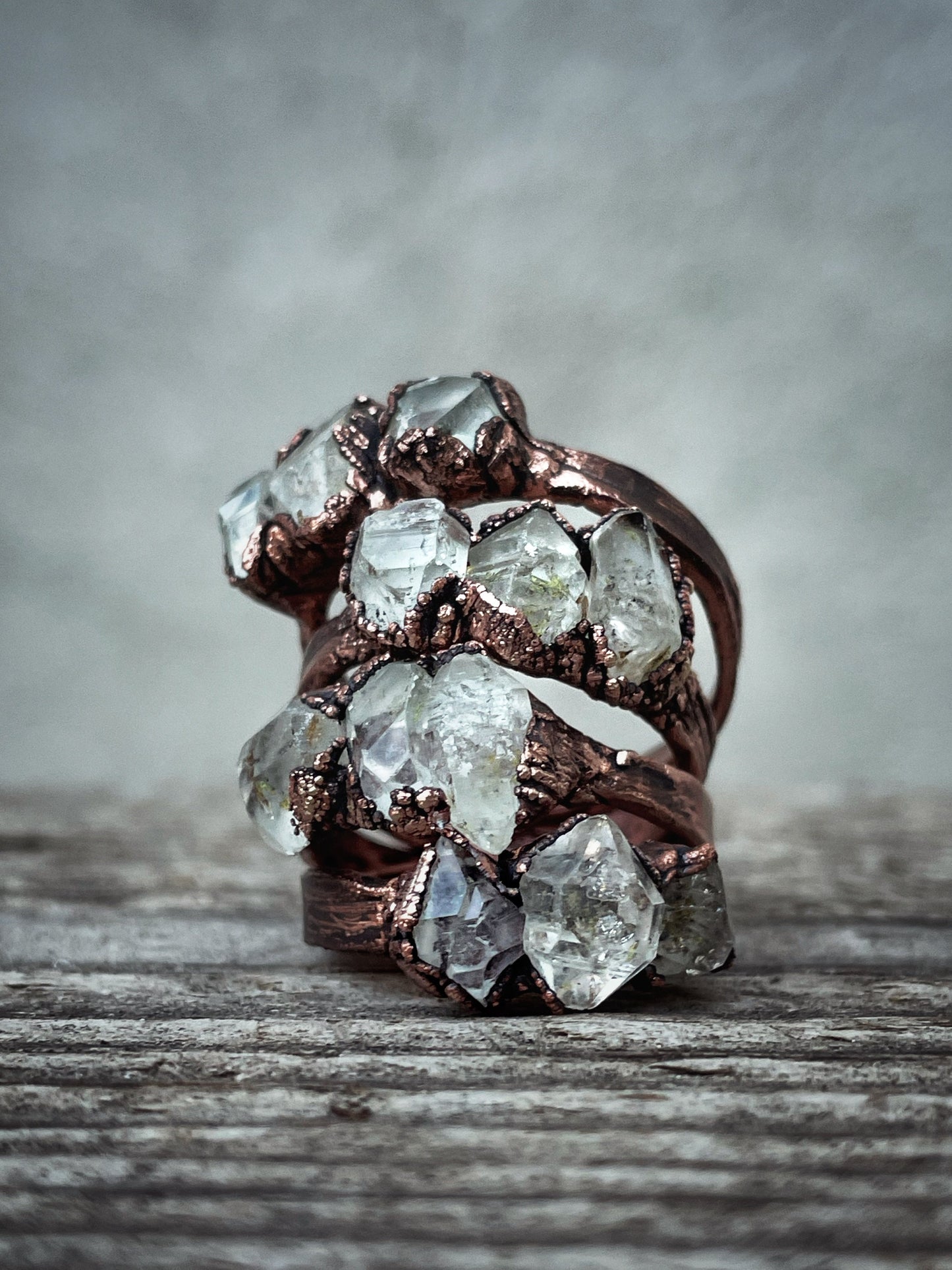 Fedina trilogy con diamantino di Herkimer.