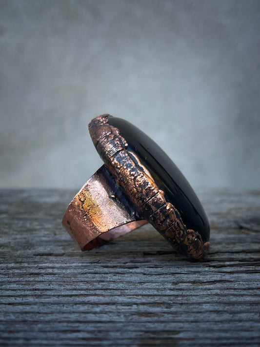 Anello con pietra di ossidiana