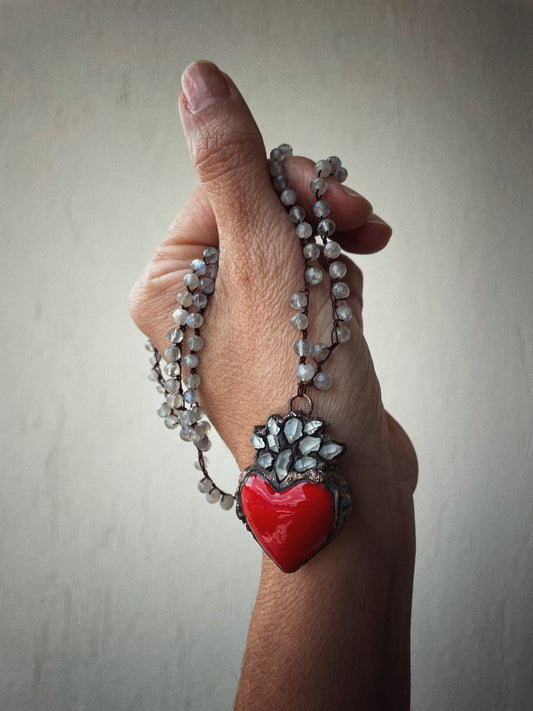 Collana ex voto con pietre di labradorite