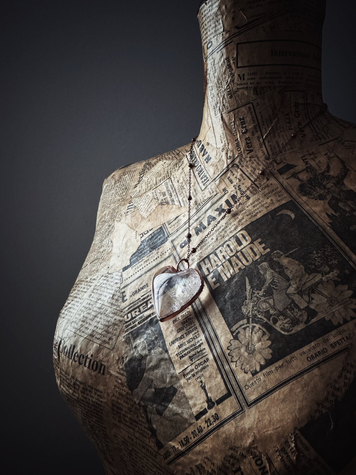 Collana con cuore di quarzo ialino