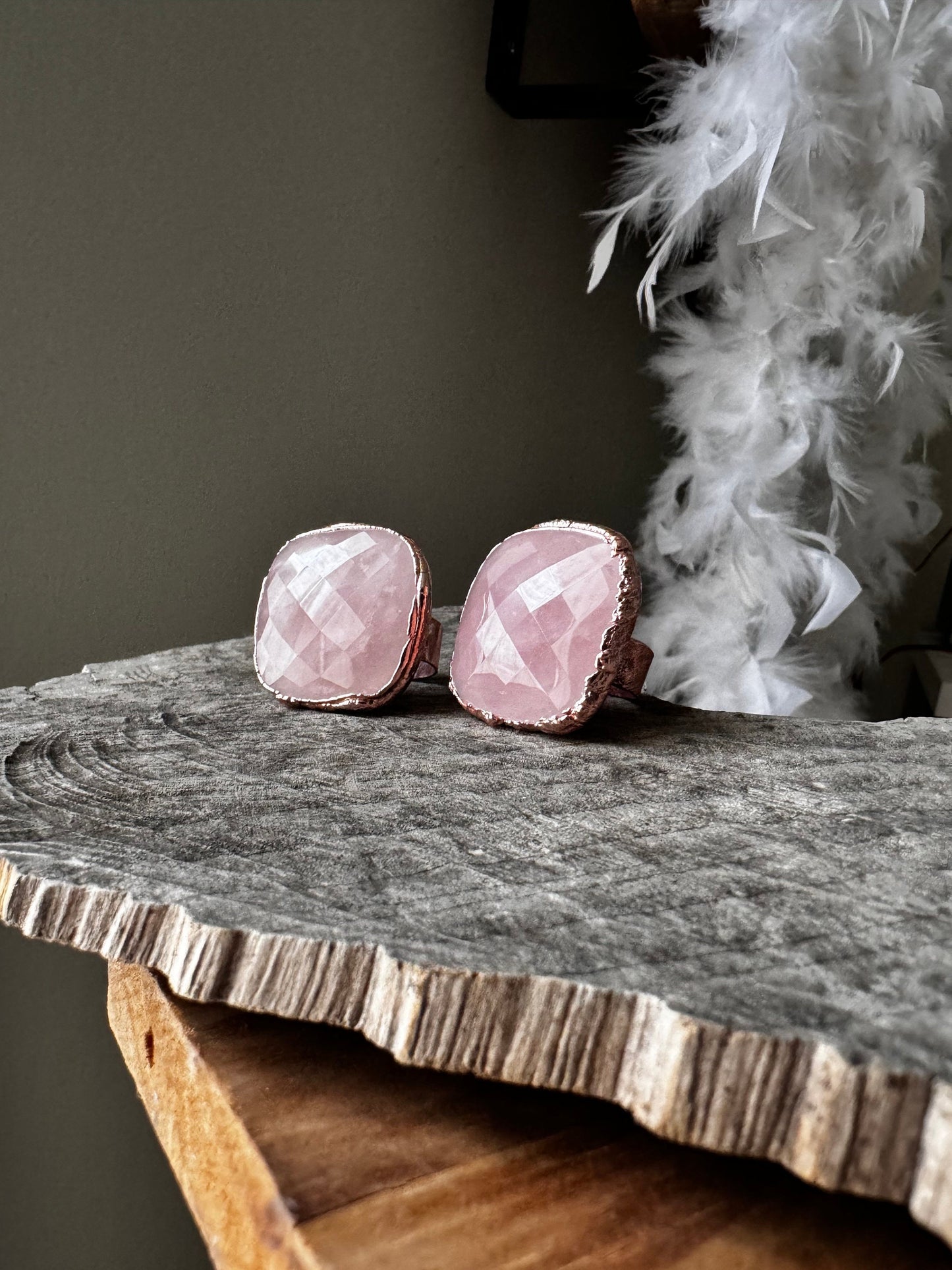 Anello con quarzo rosa