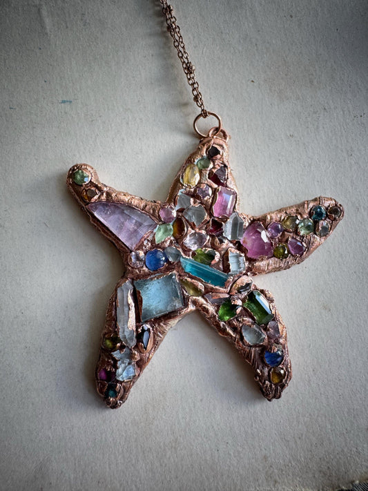 Ciondolo Stella Maris con Pavé di Pietre Preziose