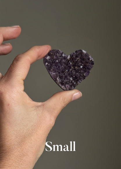 Cuore decorativo in ametista – dettaglio sfaccettature naturali – Ebbijoux