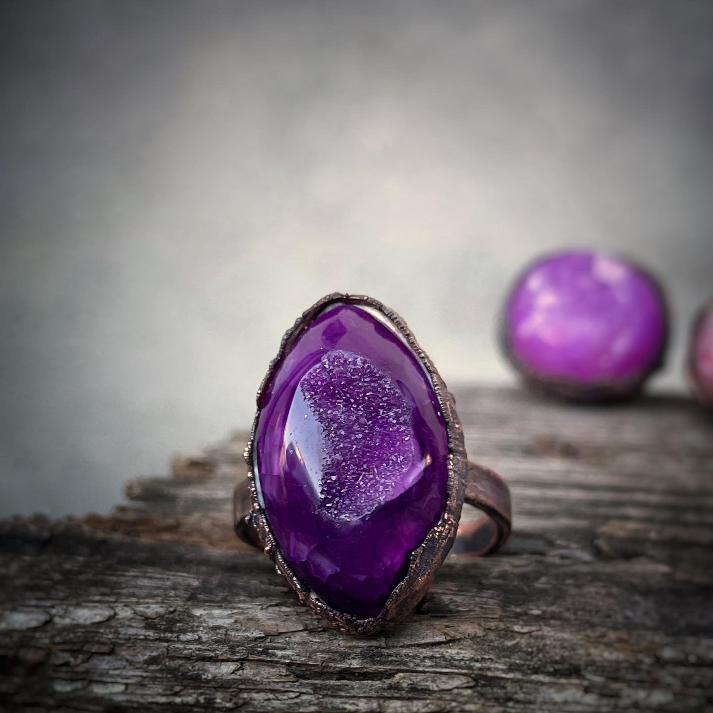 Anello in Rame brunito con Geode di Agata Viola - Misura 10 US (20mm)
