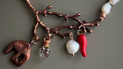 Pearl Choker with Copper and Stones