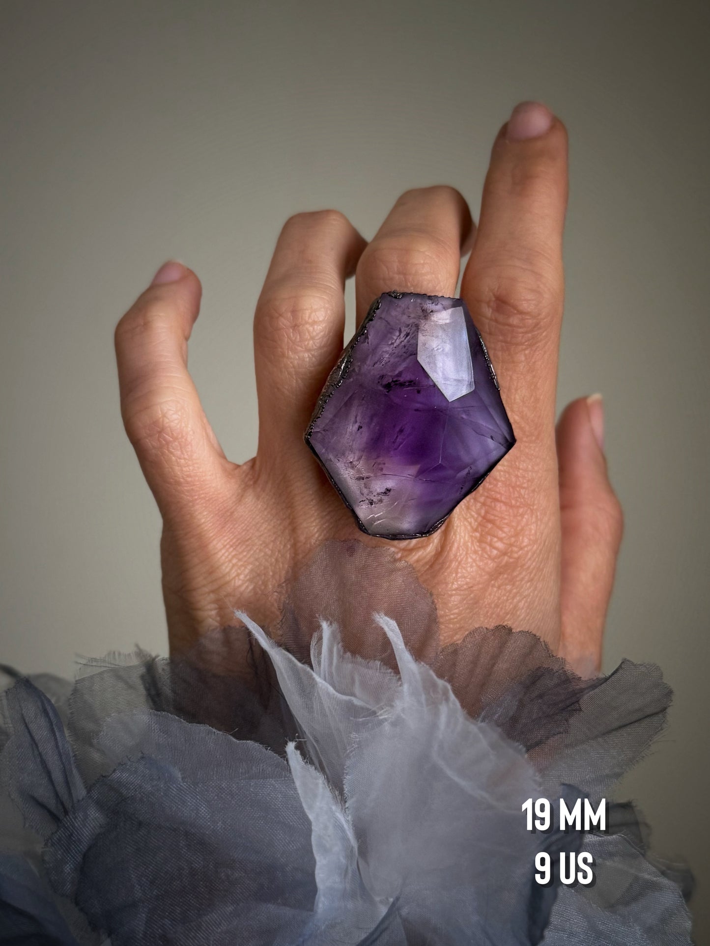 Anello con grande pietra di Ametista Mis. 9 e 11