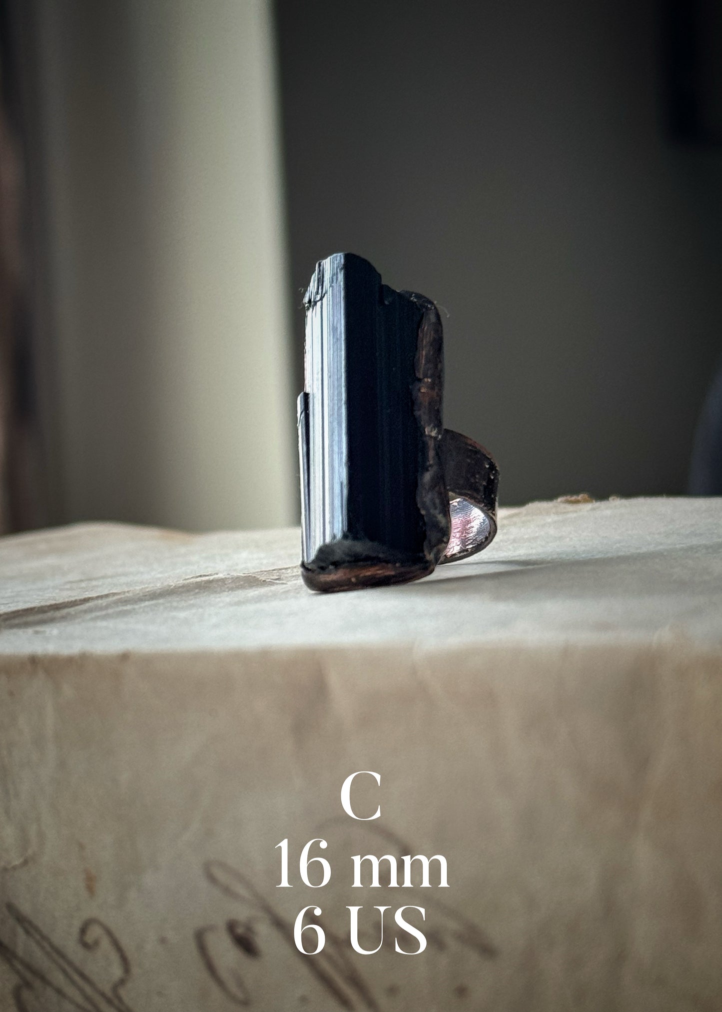 Handmade Copper Ring with Raw Black Tourmaline – Ebbijoux