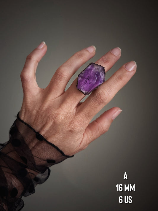 Ring with large Amethyst stone Size 6-7-8-11