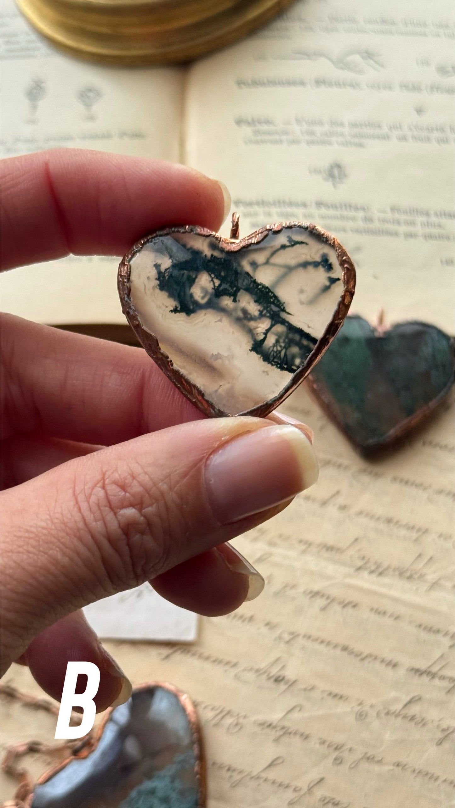Moss Agate Heart Necklace. Copper and natural stone pendants. Heart necklaces for nature lovers. Custom-made.