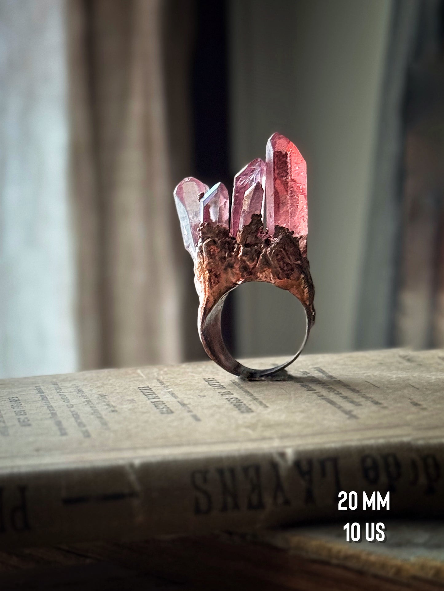 Anello con punte di quarzo aura rosa Mis. 7-10