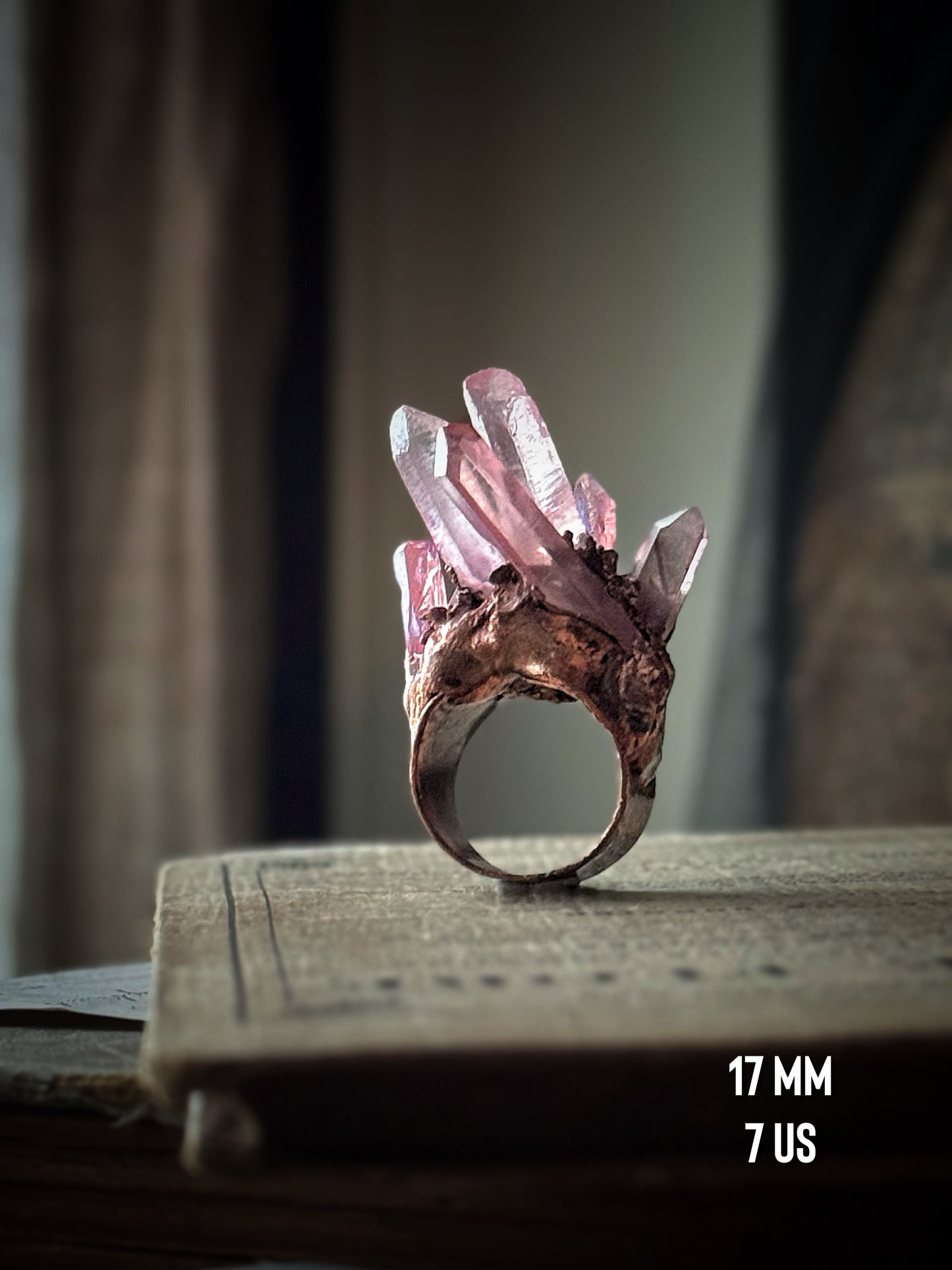 Anello con punte di quarzo aura rosa Mis. 7-10