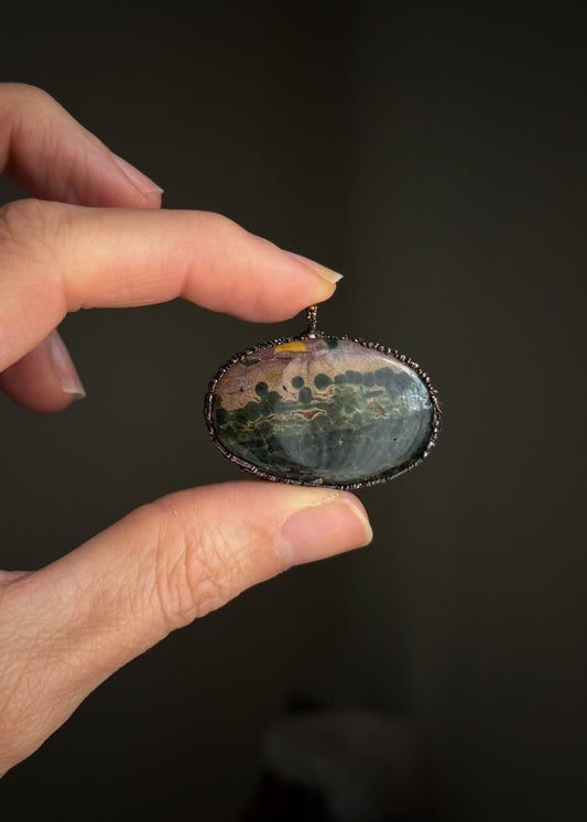 Ciondolo rame con pietra Diaspro oceano - Montatura Artigianale
