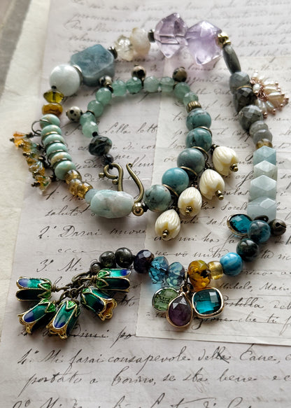 Choker necklace with pendants and mixed stones | Ebbijoux Mod.01