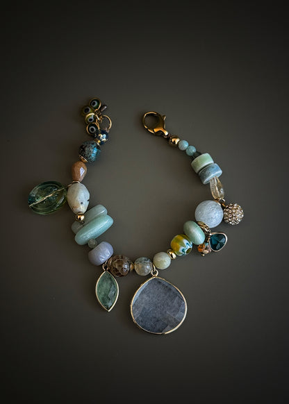 Bracelet with light blue Jade drop, mixed stones and charms - Model 03