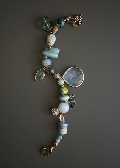 Bracelet with light blue Jade drop, mixed stones and charms - Model 03