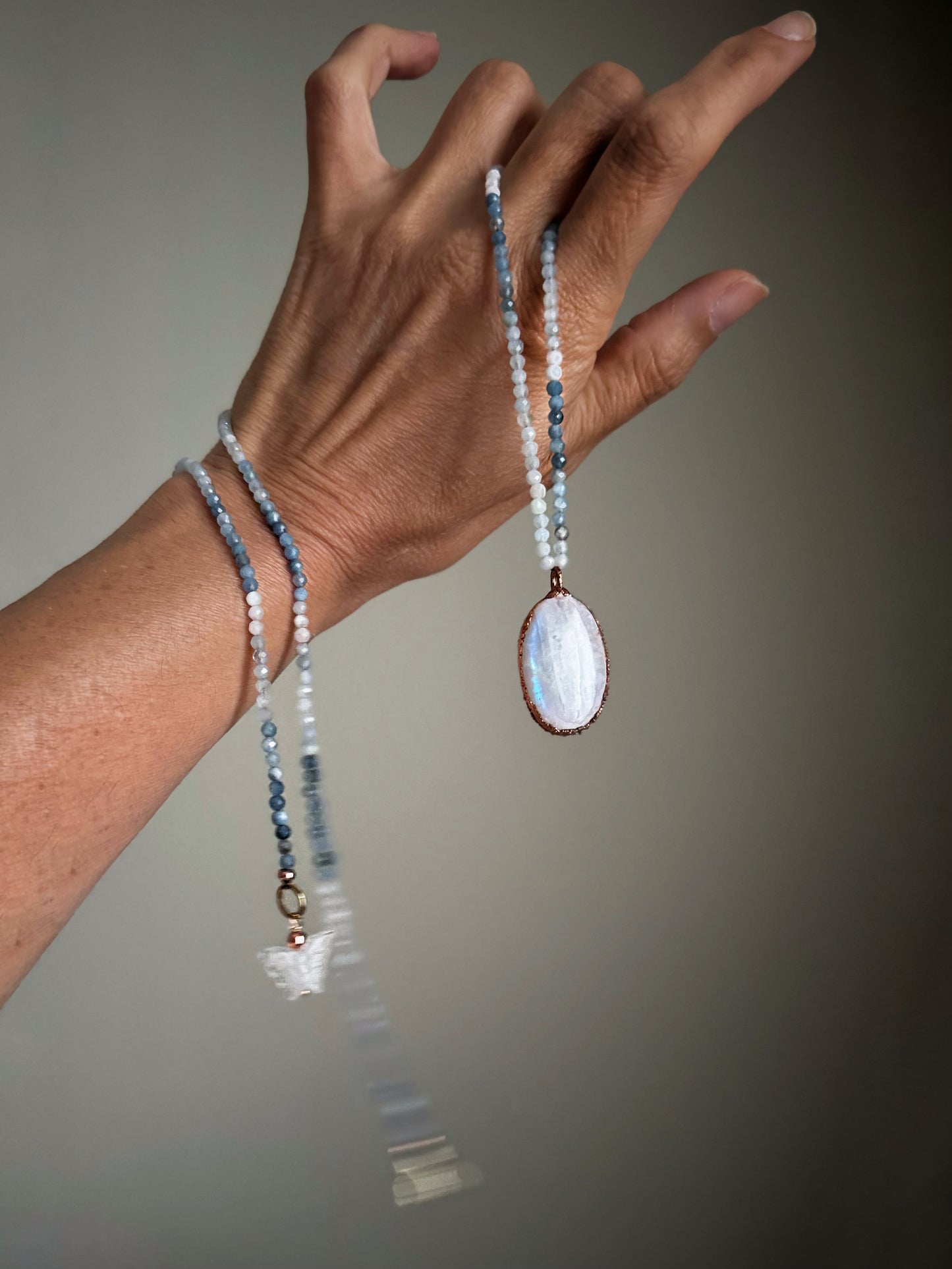 Collana Lunga con Acquamarina e Labradorite bianca - Ebbijoux