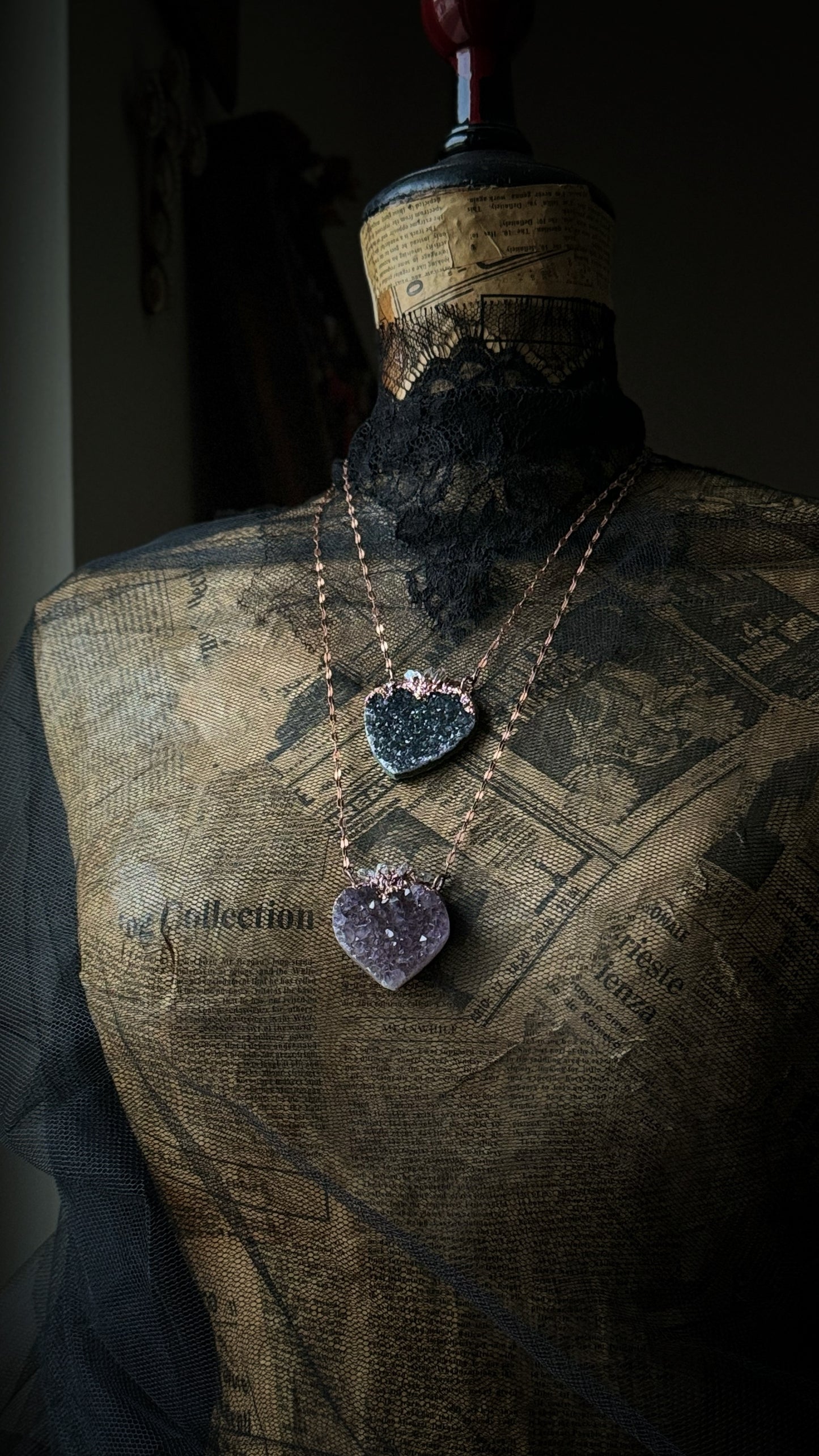 Ex voto in ametista scura