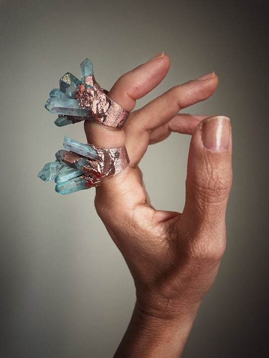 Anello con punte di quarzo aura Mis. 8-9