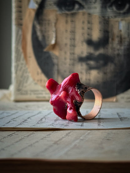 Handmade Copper Ring with Bamboo Coral | Size 8 (Ø 18 mm)