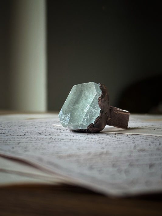 Anello con acquamarina