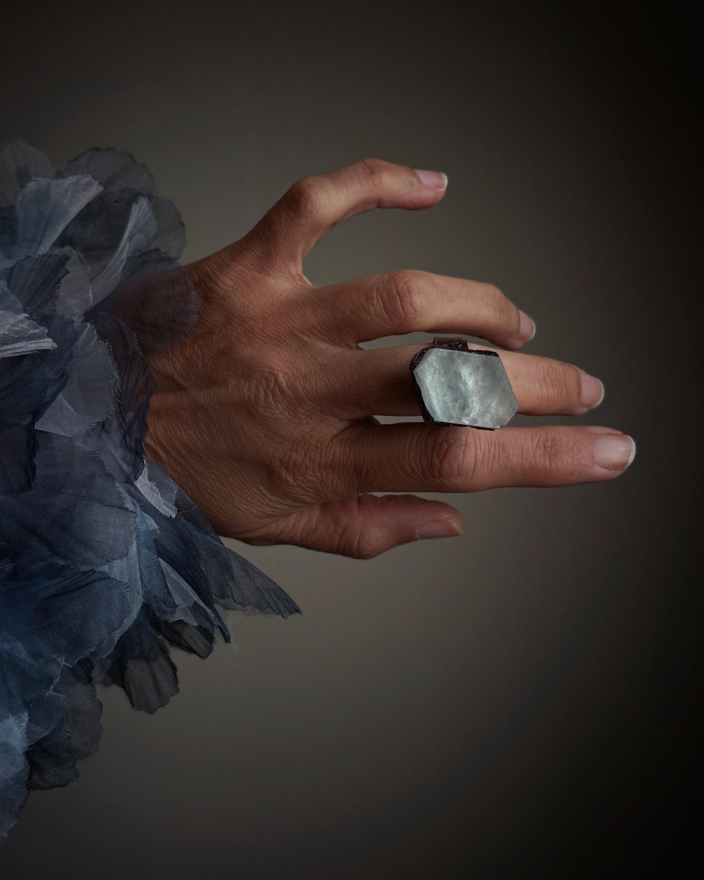 Anello con acquamarina