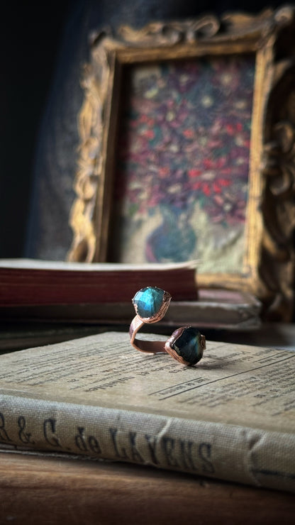 Adjustable open ring with labradorite hearts size 6-7