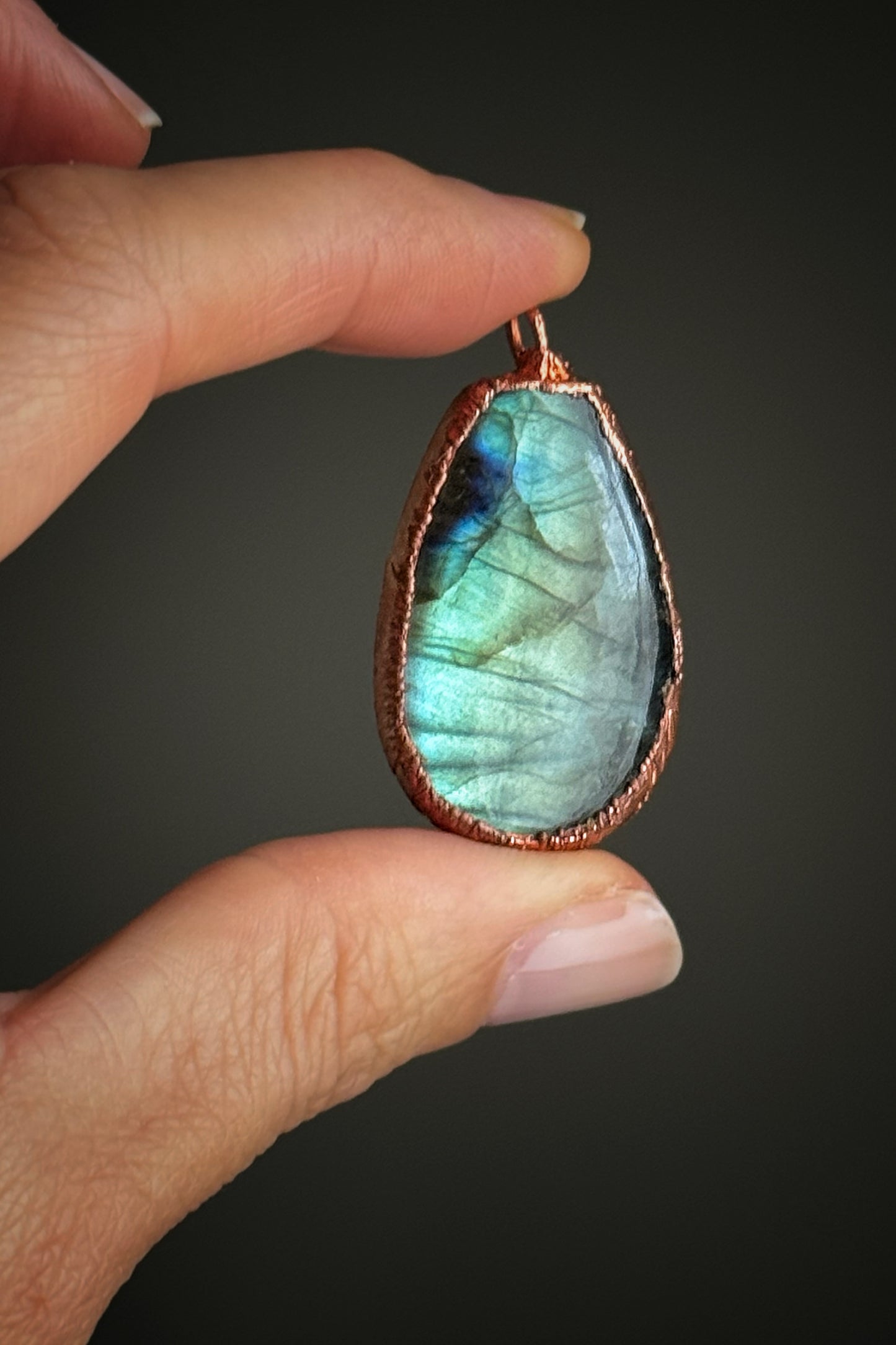 Ciondolo con goccia di labradorite