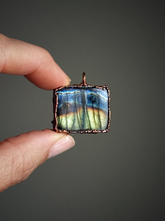 Quadretto in Labradorite