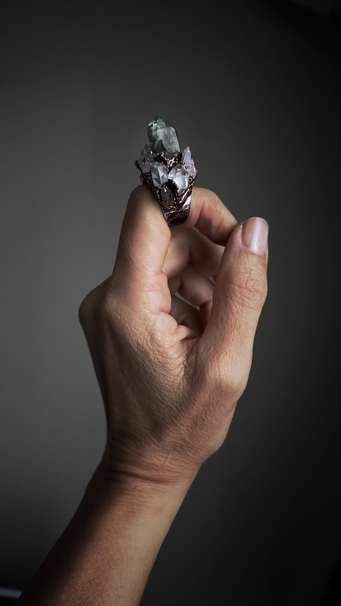 Anello in Rame con Quarzo Lodolite e Herkimer - Misura 8 US (18mm)