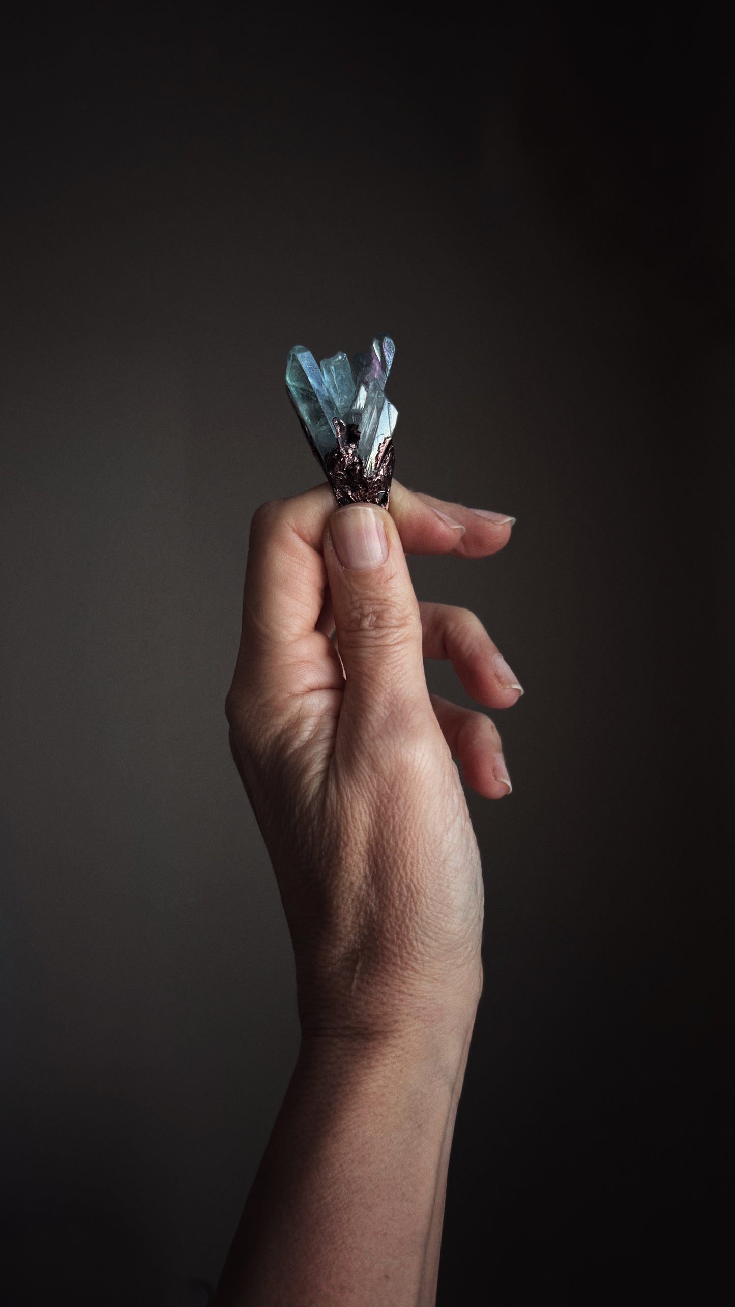 Anello in Rame Brunito con Punte di Quarzo Aura - Misura 9 US (19mm)