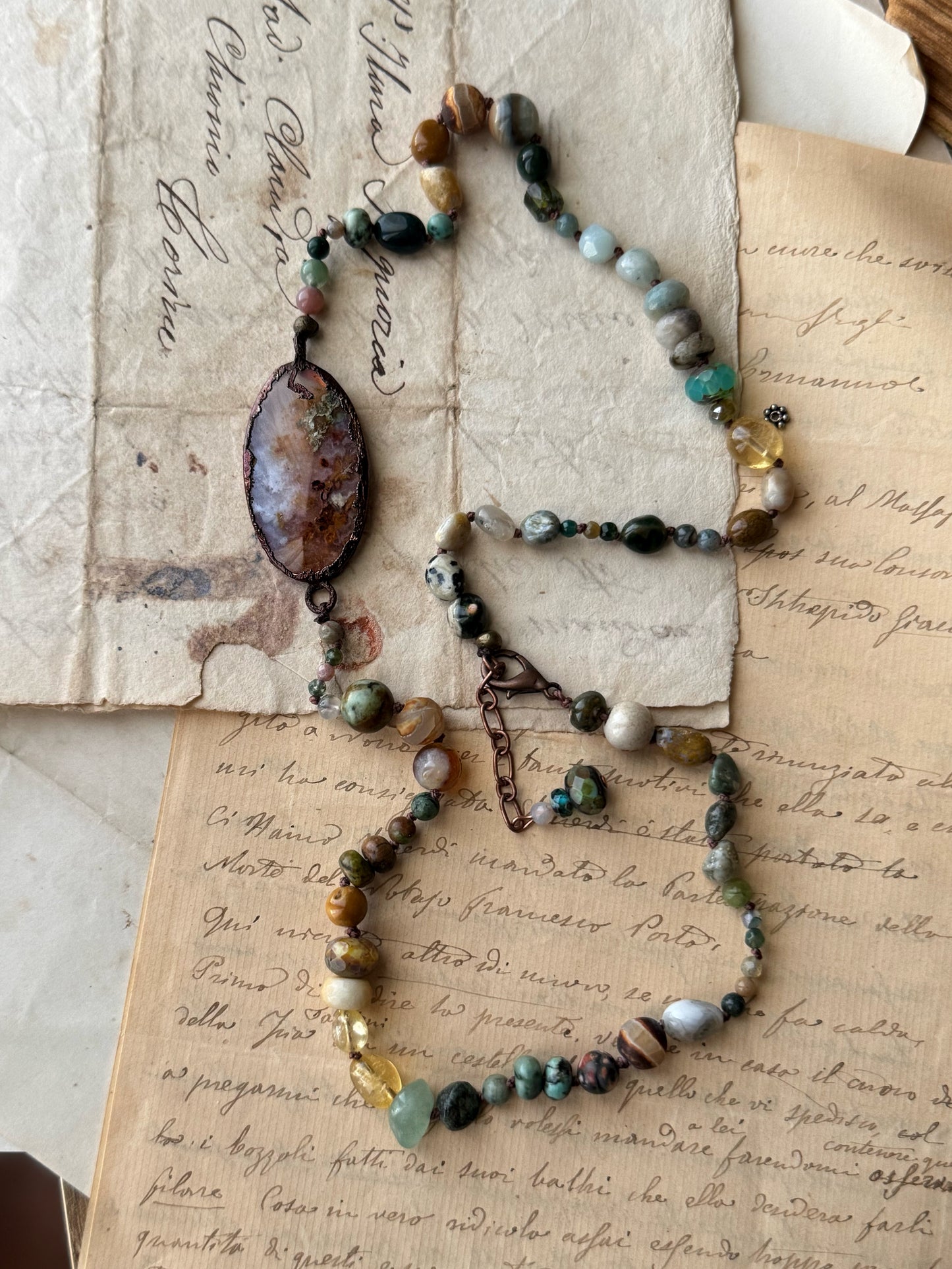Necklace with mixed natural stones in earthy colors