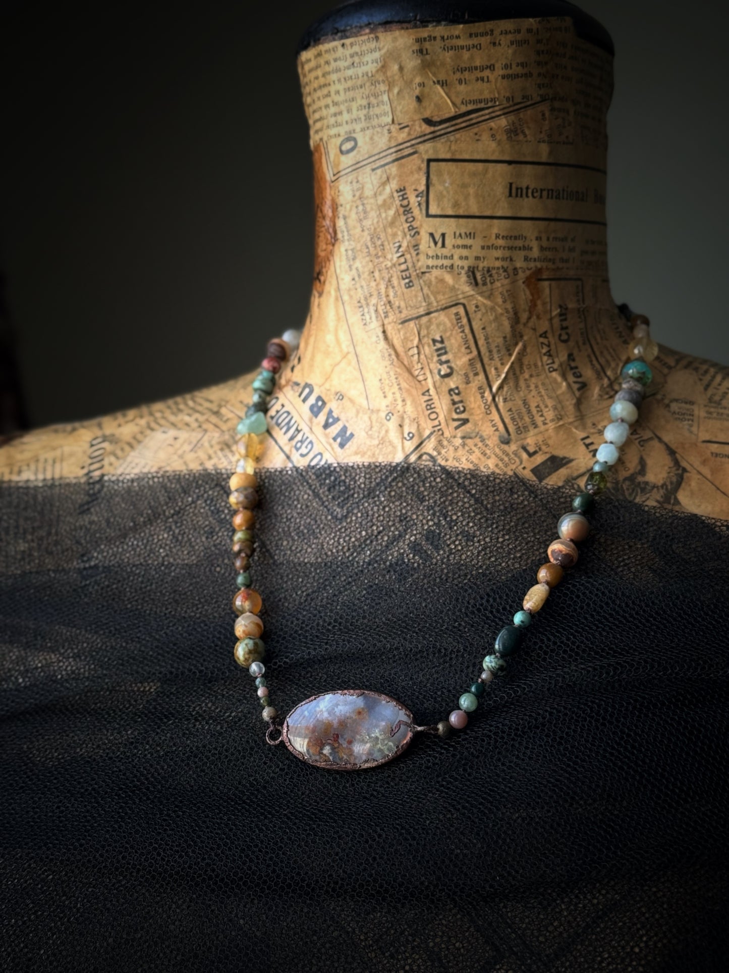 Necklace with mixed natural stones in earthy colors