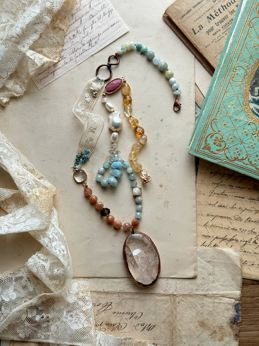 Collana Quarzo Himalayano con Pizzo Antico - Pezzo Unico