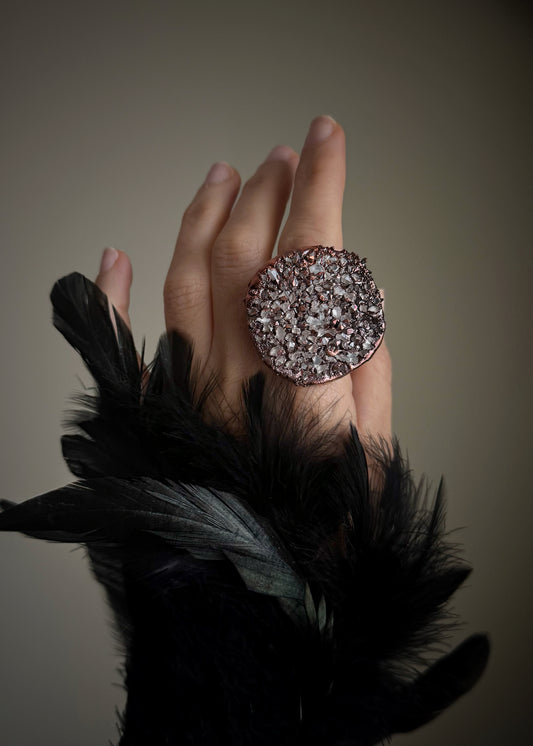 Anello statement in rame con quarzi diamantini Herkimer - pezzo unico artigianale - Ebbijoux