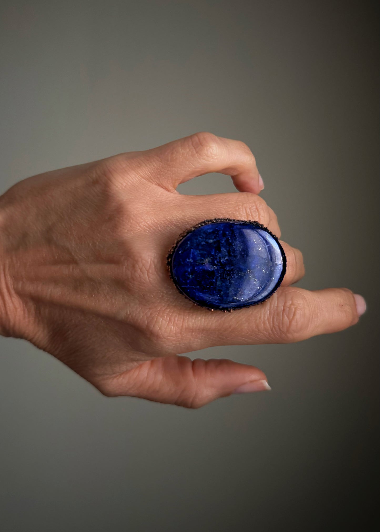 Anello Artigianale in Rame con Lapislazzuli Naturale — Misura 9 US