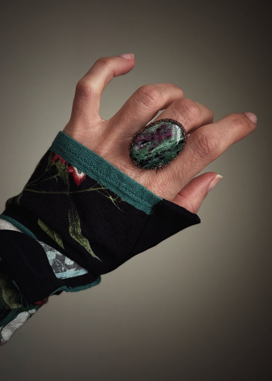 Anello in Rame con Ruby Zoisite Naturale — Misura 10 US