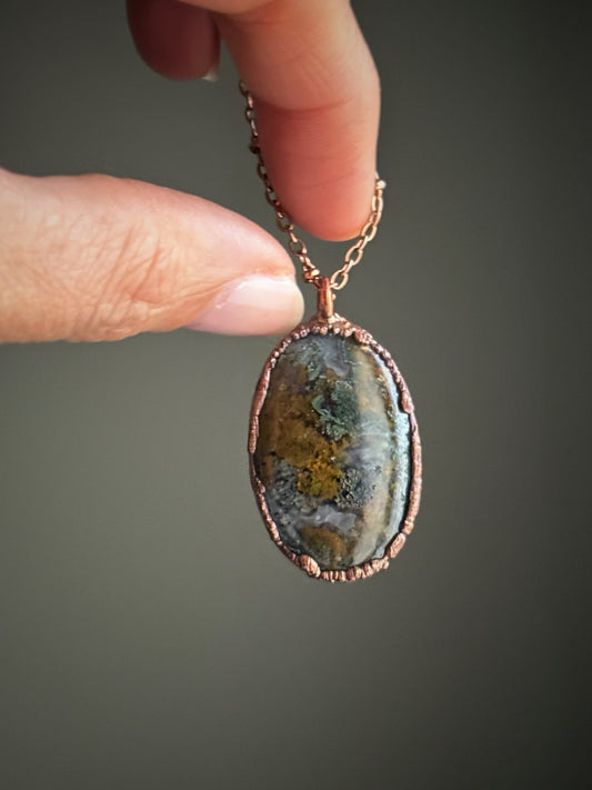 Ciondolo ovale con Agata Muschio